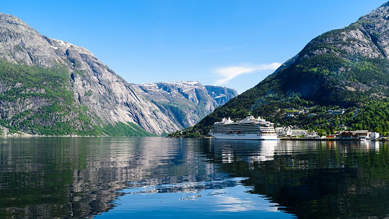 Viking Sky - Sister ship, the Viking Sun in Norway